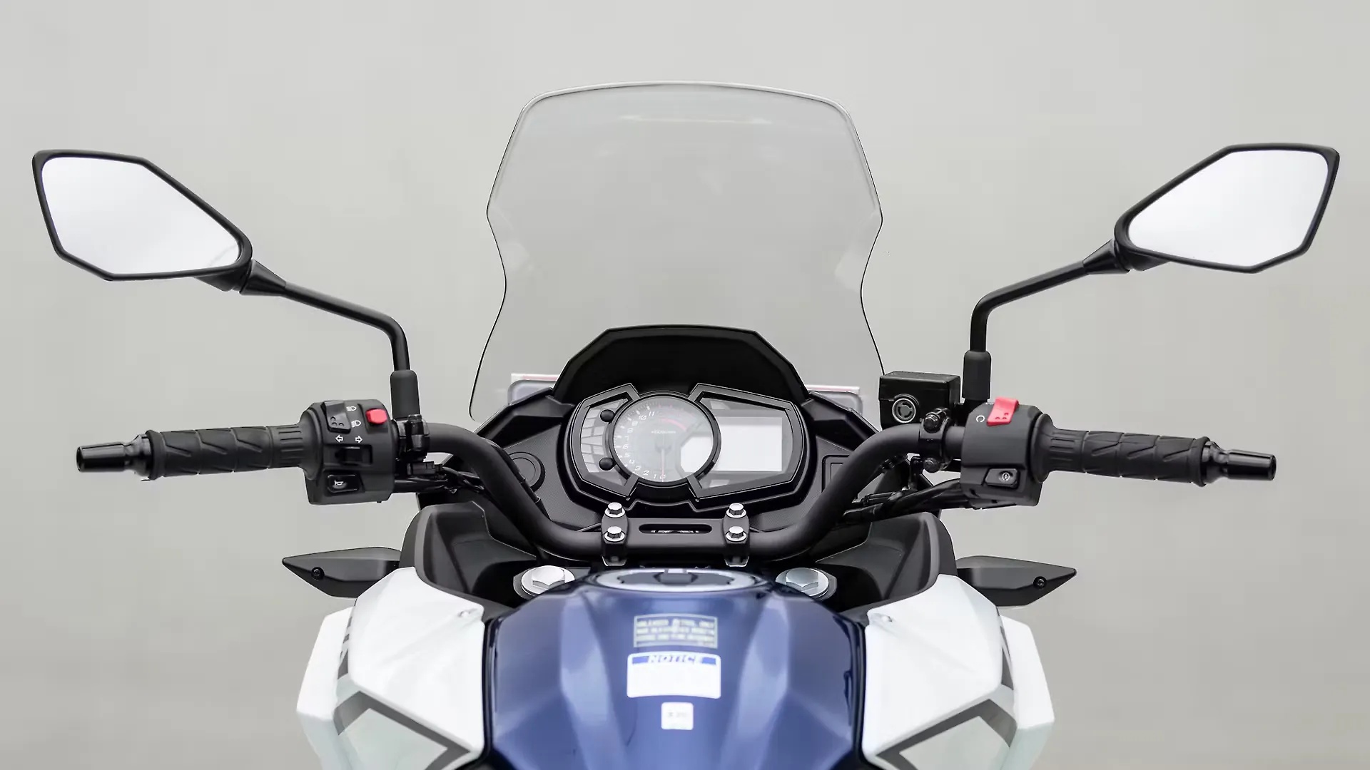 2025 में Kawasaki Versys-X 300