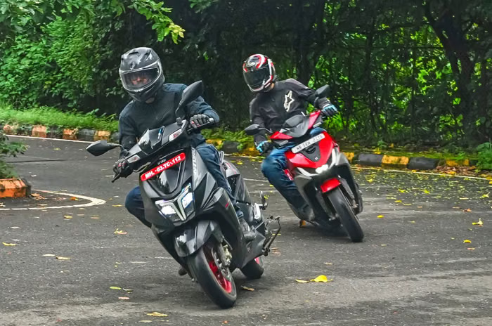 Hero Xoom 125 vs TVS Ntorq Race XP (4)